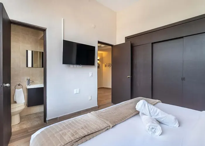 Stylish With Arcade Game & Private Patio Сasa de vacaciones